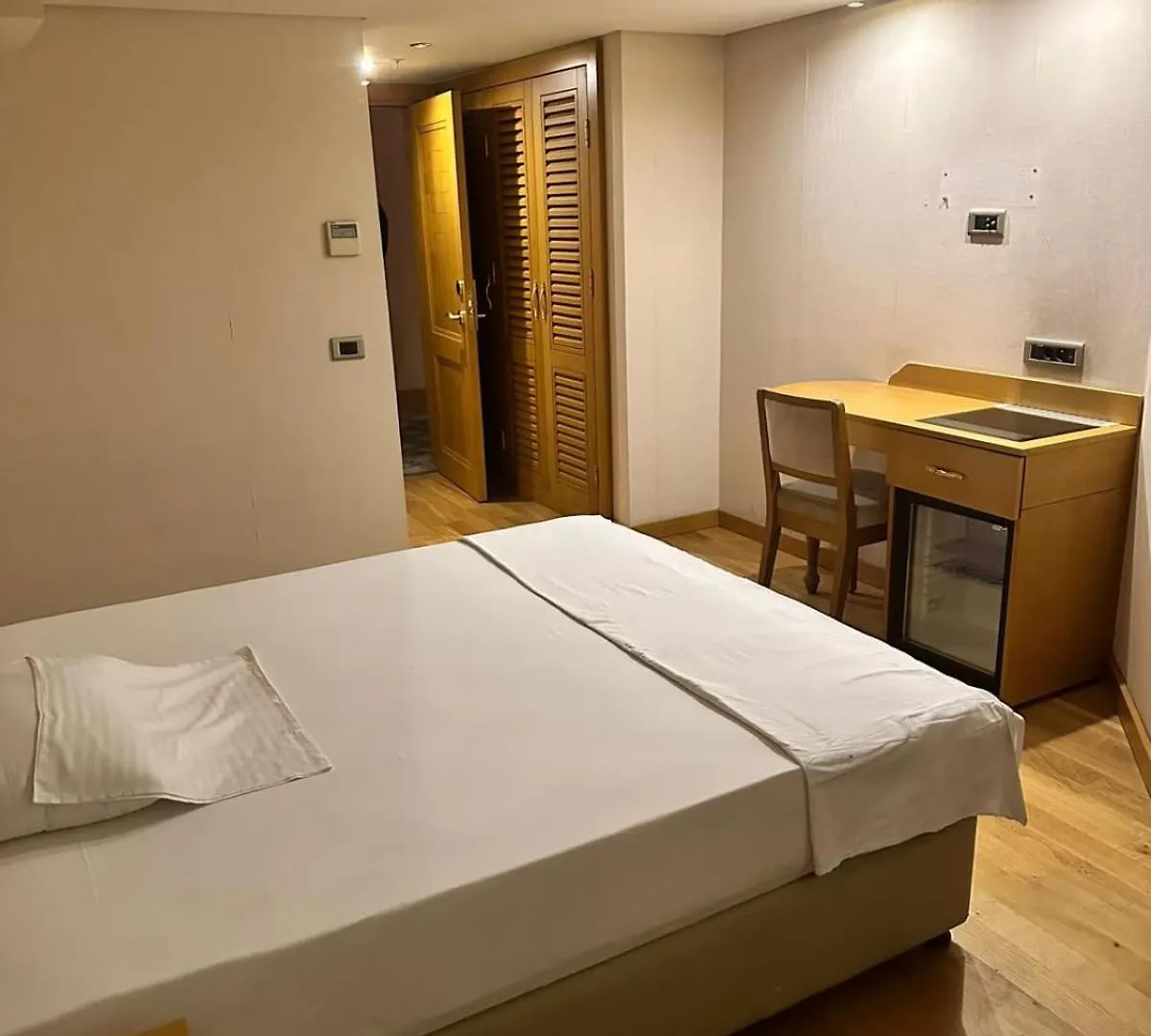 Viento Apart Hotel Only For Ladies Стамбул Апарт-отель