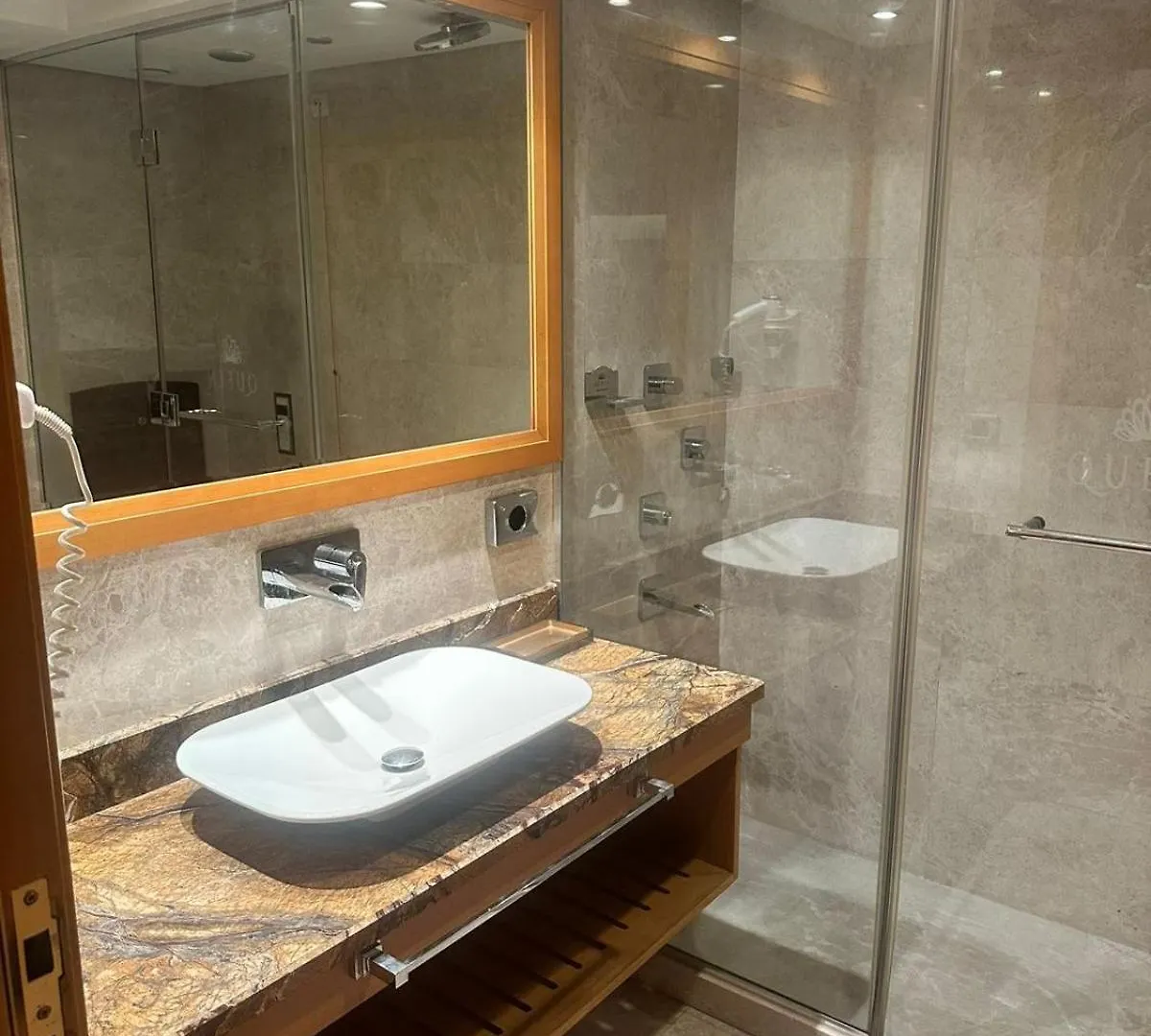 Viento Apart Hotel Only For Ladies Istanbulská provincie 0*,